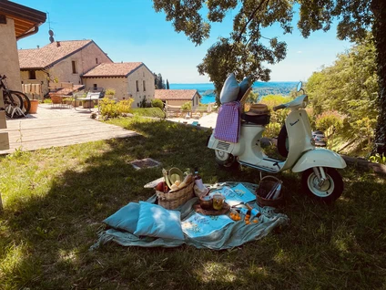 Das natürliche Picknick im Bauernhaus mit Blick auf den Gardasee 0